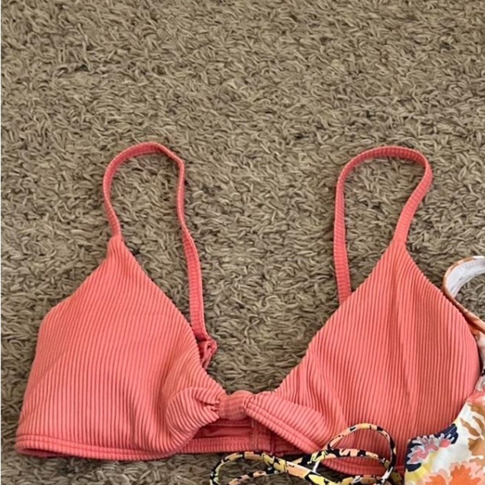 coral roxy bikini top